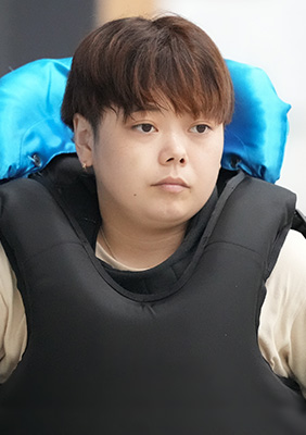 冨名腰 桃奈 (ヤングレーサー名鑑)